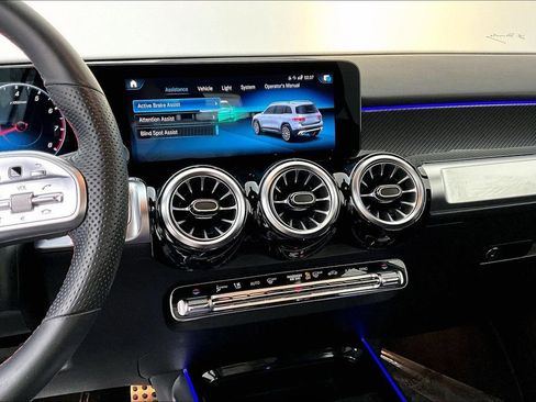 Used 2022 Mercedes-Benz GLB 35 AMG 4MATIC image 8