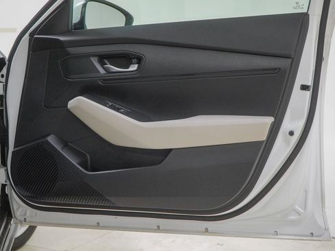 Certified 2023 Honda Accord LX image 36