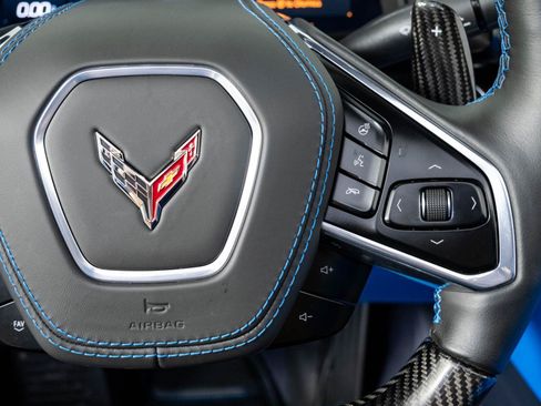 Used 2025 Chevrolet Corvette Z06 RWD image 11