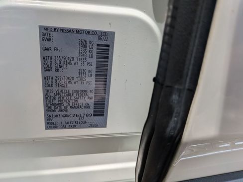 Used 2022 Nissan Pathfinder Platinum w/ Lighting Package (N93) FWD image 30