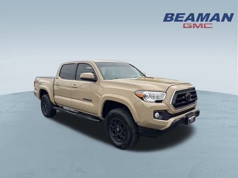 Used 2020 Toyota Tacoma SR5 image 1