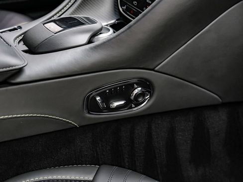 Used 2020 Aston Martin DB11 AMR RWD image 27
