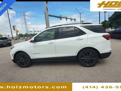 Certified 2023 Chevrolet Equinox RS w/ RS Leather Package AWD/4WD image 5