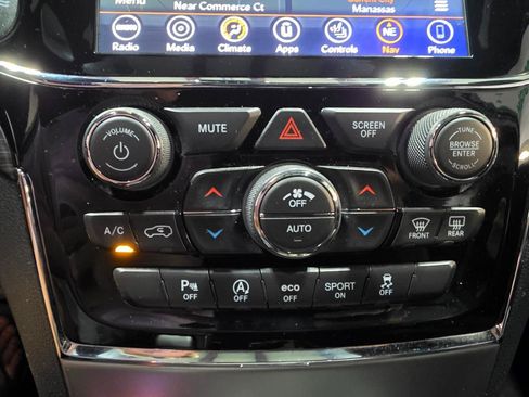 Used 2019 Jeep Grand Cherokee Altitude AWD/4WD image 35