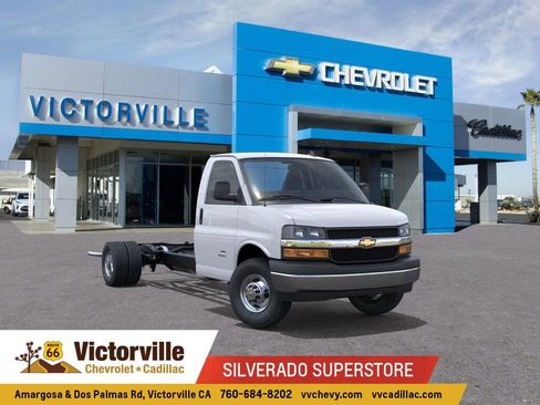 New 2025 Chevrolet Express 4500 w/ Power Convenience Package image 1