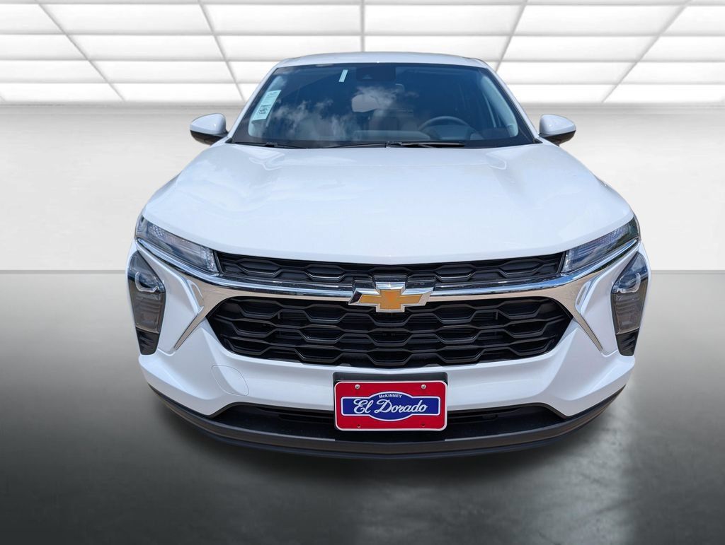 New 2026 Chevrolet Trax LS w/ LS Convenience Package FWD image 24