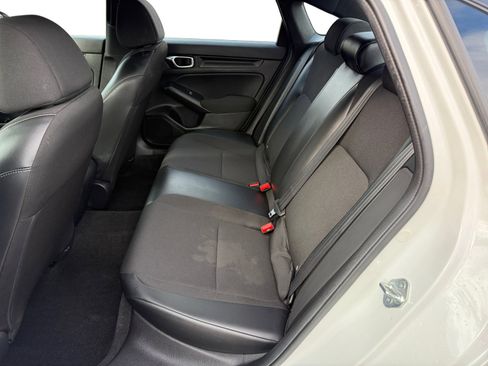 Used 2023 Honda Civic Sport image 16