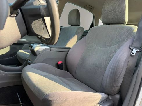Used 2012 Toyota Prius V Three FWD image 10