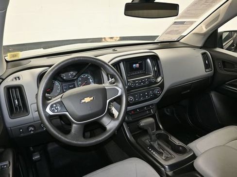 Used 2017 Chevrolet Colorado W/T w/ WT Convenience Package AWD/4WD image 10
