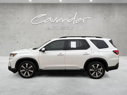 Used 2024 Honda Pilot Elite image 13