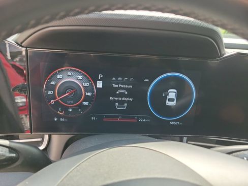Used 2025 Hyundai Elantra SEL FWD image 25