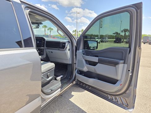 Used 2024 Ford F150 XLT w/ Mobile Office Package RWD image 18