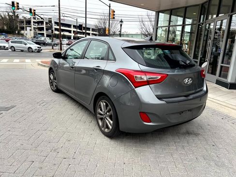 Used 2016 Hyundai Elantra GT w/ Option Group 03 image 6