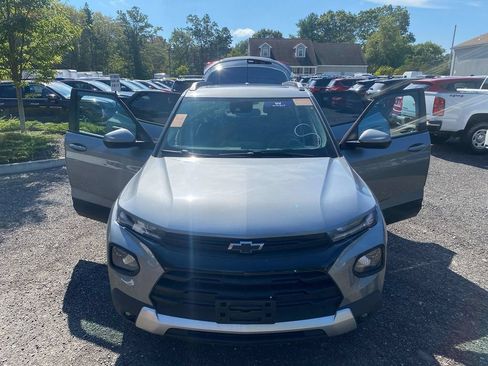 Used 2023 Chevrolet TrailBlazer LT w/ Sun and Liftgate Package AWD/4WD image 29