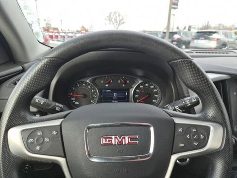 Used 2023 GMC Terrain SLE w/ Driver Convenience Package image 15