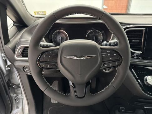 New 2026 Chrysler Pacifica Select w/ S Appearance Package image 25