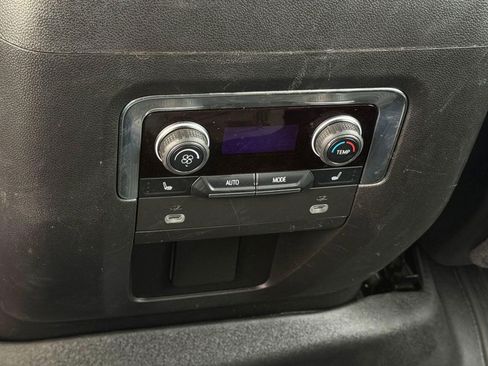 Used 2023 Chevrolet Tahoe Premier RWD image 26