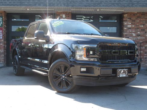 Used 2019 Ford F150 XLT w/ Equipment Group 302A Luxury AWD/4WD image 2