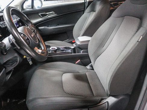 Used 2023 Kia Sportage LX AWD/4WD image 17