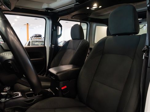 Used 2020 Jeep Wrangler Unlimited Sport S AWD/4WD image 15