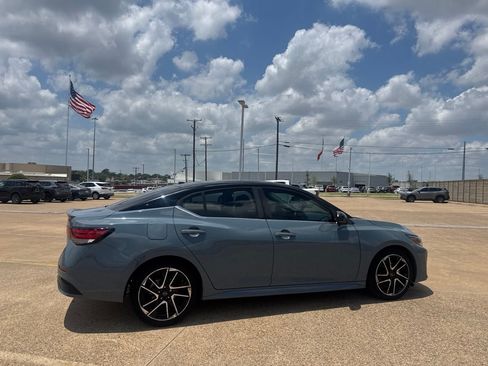 Certified 2024 Nissan Sentra SR w/ SR Premium Package FWD image 23