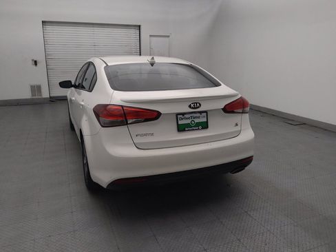 Used 2018 Kia Forte S FWD image 6