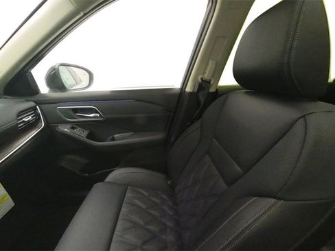 New 2026 Nissan Rogue Platinum image 26