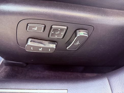 Used 2014 Lexus LS 460 L image 19