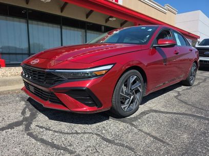 Used 2025 Hyundai Elantra Limited