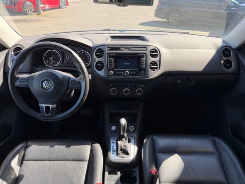 Used 2013 Volkswagen Tiguan SEL AWD/4WD image 18