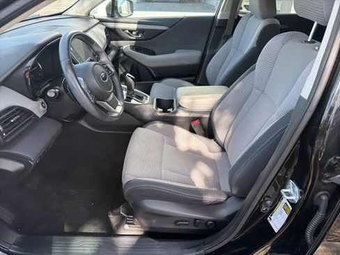 Used 2023 Subaru Outback Premium AWD/4WD image 5