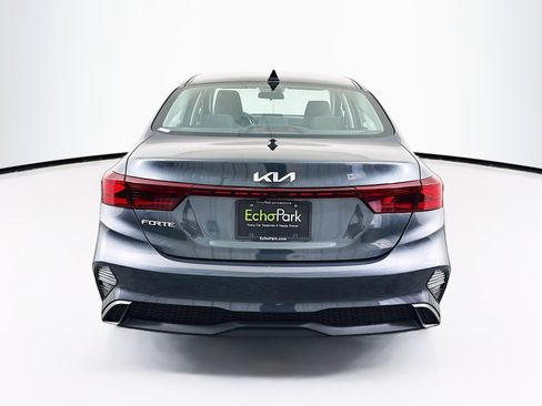 Used 2024 Kia Forte LXS w/ LXS Technology Package image 7