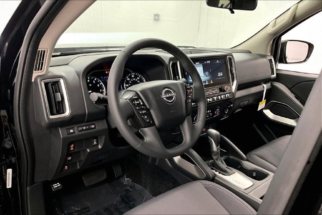 New 2026 Nissan Frontier SV w/ SV Convenience Package RWD image 7