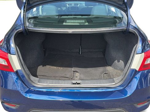Used 2019 Nissan Sentra SV FWD image 11