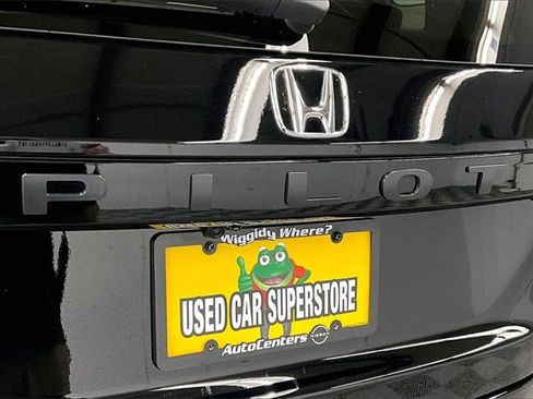 Used 2025 Honda Pilot EX-L image 8