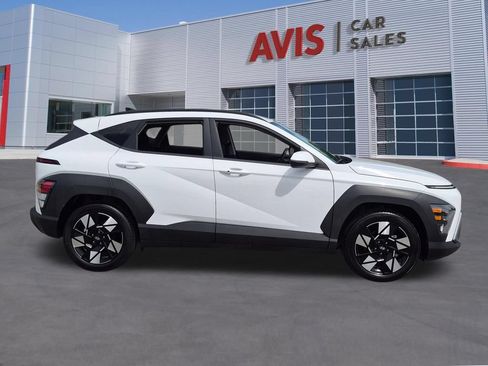 Used 2025 Hyundai Kona SEL FWD image 5
