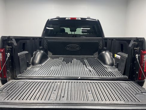 Used 2024 Ford F150 XLT image 11