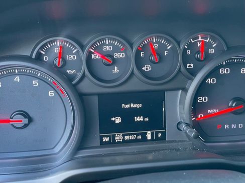 Used 2020 Chevrolet Silverado 1500 Custom w/ Custom Value Package image 14