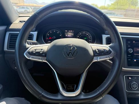 Used 2021 Volkswagen Atlas Cross Sport SE w/ V6 Towing Package FWD image 17