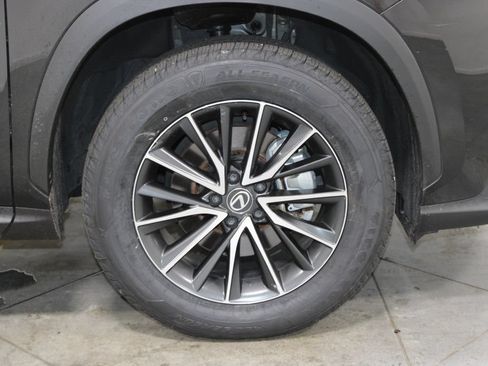 Used 2024 Lexus NX 250 FWD w/ Towing Package (2000 Lbs) image 12