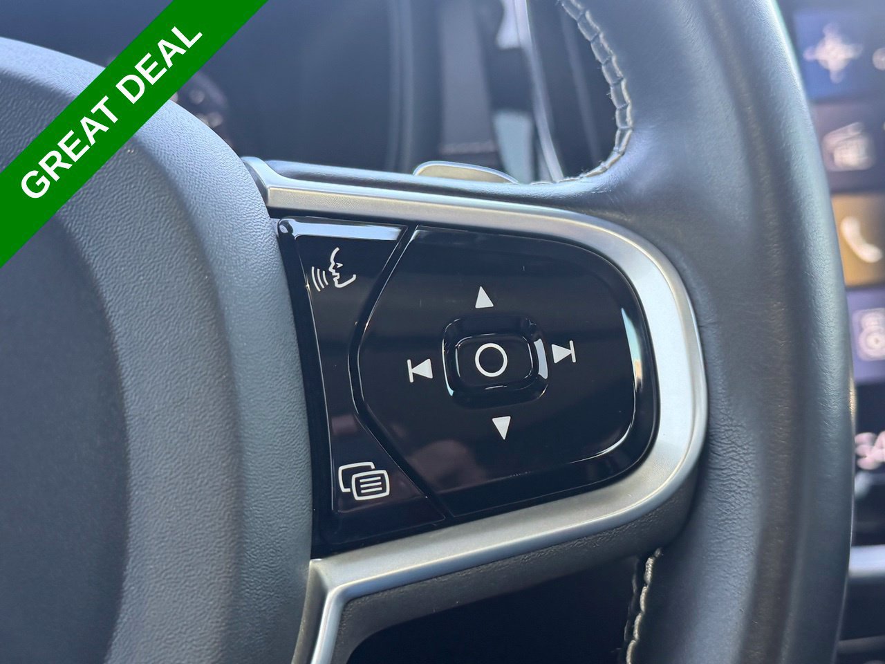 Used 2020 Volvo V60 T6 R-Design FWD image 20