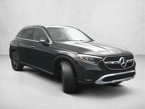 Certified 2026 Mercedes-Benz GLC 300 4MATIC image 4