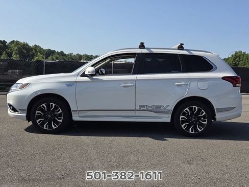 Used 2018 Mitsubishi Outlander SEL AWD/4WD image 2