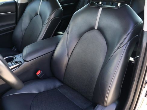 Used 2024 Toyota Camry XSE image 14