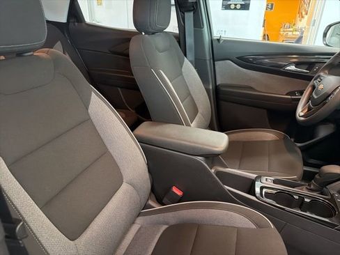 Used 2024 Chevrolet TrailBlazer LT image 27