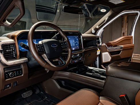 Used 2026 Ford F250 King Ranch w/ Chrome Package image 17