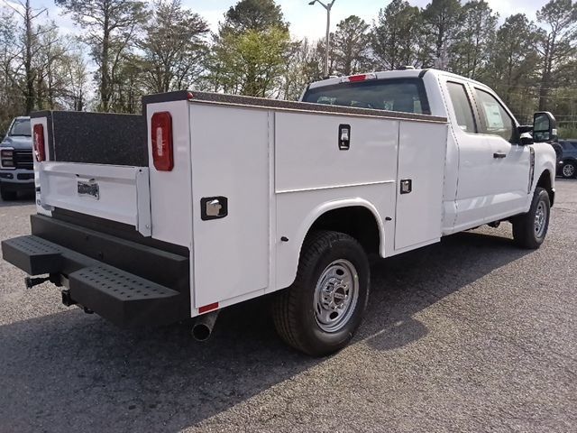 New 2026 Ford F250 XL w/ XL Chrome Package AWD/4WD image 3