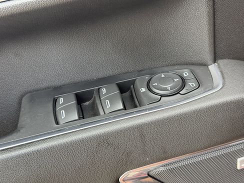 Used 2024 Chevrolet Silverado 1500 LT Trail Boss w/ LT Trail Boss Premium Package AWD/4WD image 27