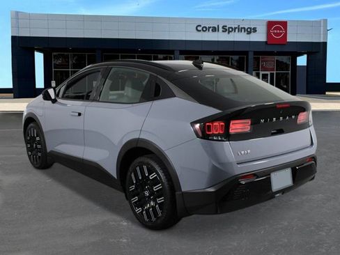 New 2026 Nissan Leaf Platinum+ w/ Cargo Package (Platinum+) FWD image 3