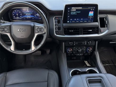Used 2024 Chevrolet Tahoe Z71 w/ Luxury Package image 9